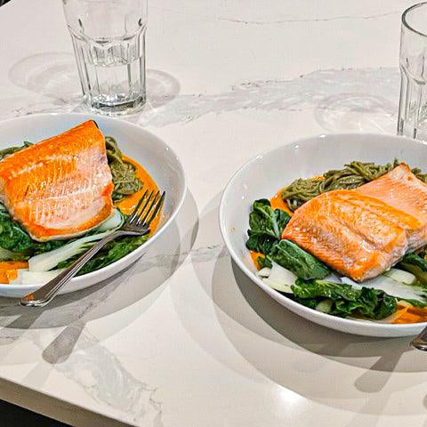 Green Tea Noodles with Salmon and Red Curry Sauce - South China Seas Trading Co.